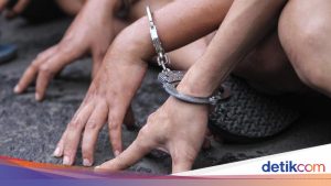 Viral Pria di Jaktim Dibacok, 2 Pelaku Ditangkap Kurang dari 24 Jam
