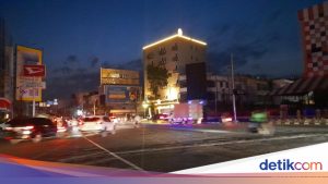 Cerita Warga Medan Cari WiFi Buat Hubungi Keluarga Saat Listrik Padam