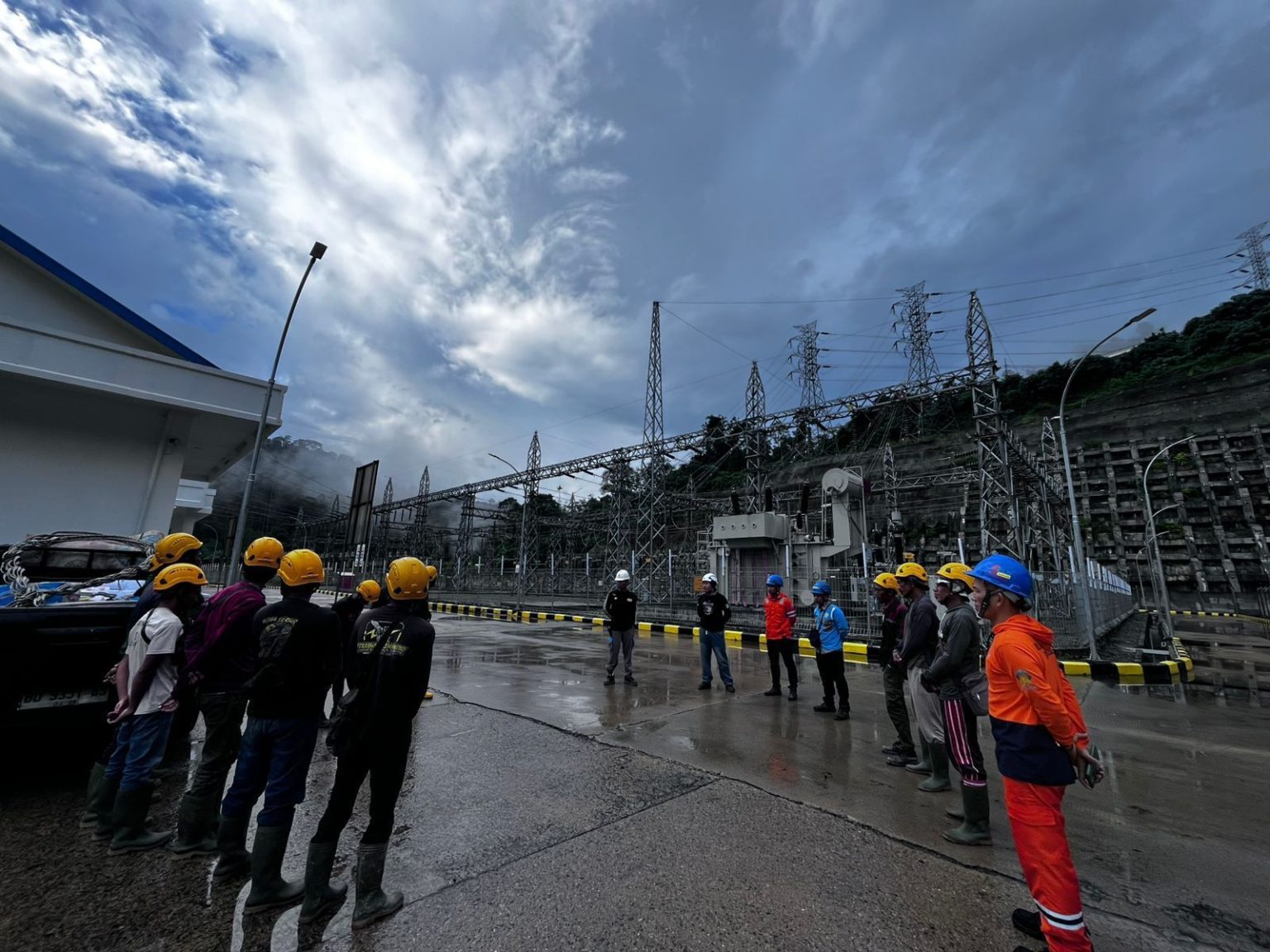 5 Fakta Blackout Sumatera, Listrik Padam Massal karena Cuaca Buruk : Okezone Economy