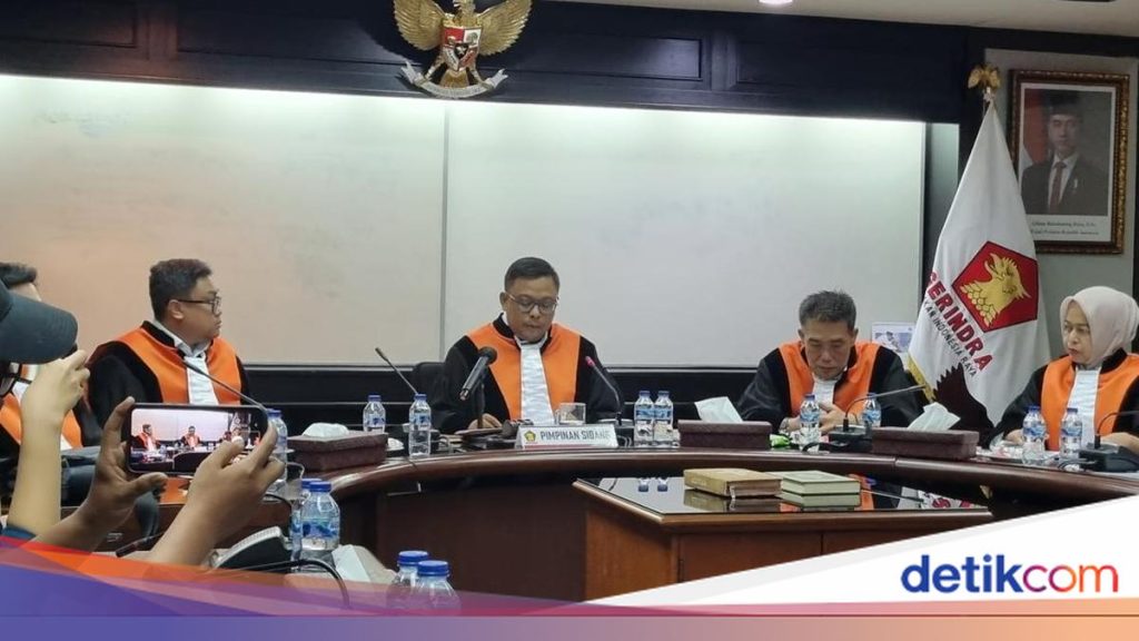Gerindra Beri Teguran Tertulis Ketua DPRD Kepri gegara Naik Moge Tanpa Helm