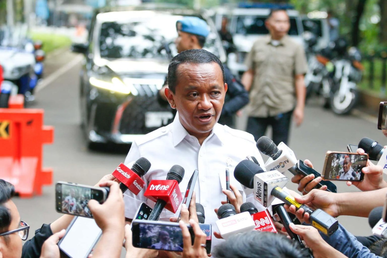 Bahlil Cerita Asal Usul Wacana Pungutan Ekspor Nikel: Pengusaha Setengah Hati Bangun Hilirisasi : Okezone Economy