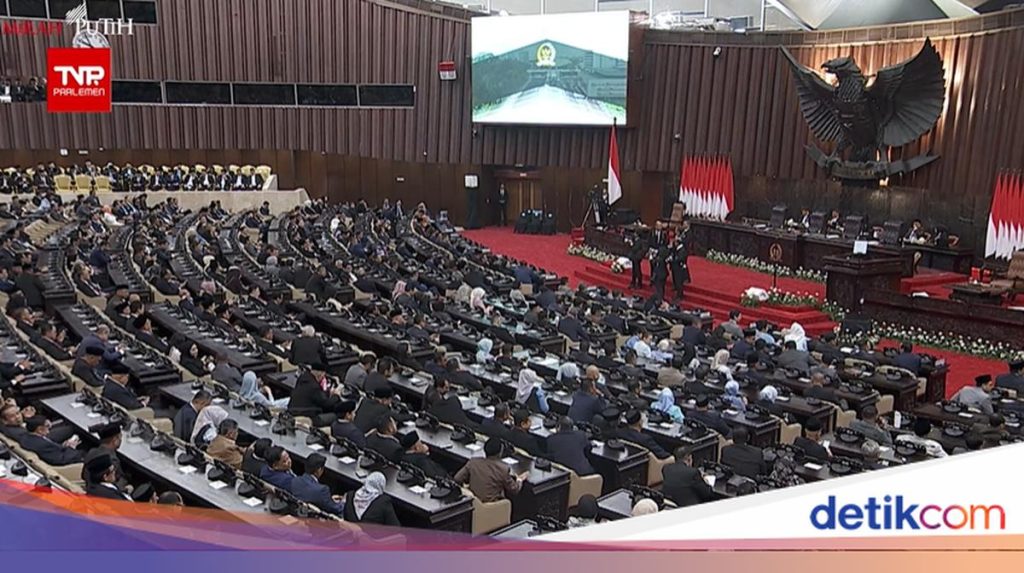 Prabowo Akan Pidato Langsung, 451 Anggota DPR Hadir di Rapat Paripurna