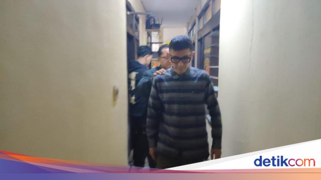 Aksi Bang Jago Palak Pelat B di Dago: Tambahin, Rp 50 Ribu Terserah!