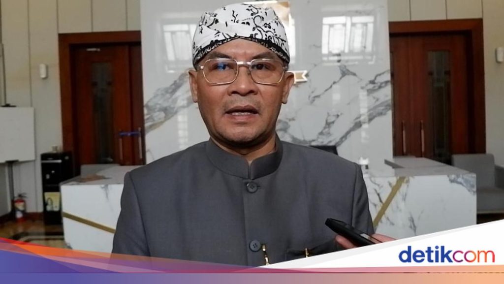 Wagub Jabar Minta Tak Ada Sweeping Pelat B Saat Konvoi Persib Akhir Pekan Ini