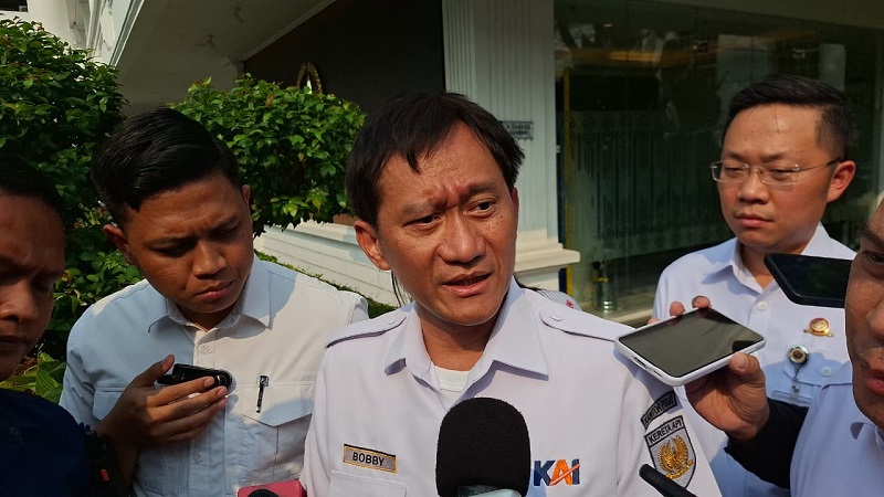 Bertemu Prabowo, Dirut KAI Ungkap Rencana Stasiun Gambir Terintegrasi KRL : Okezone Economy