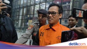 KPK Tahan 1 Tersangka Lagi Terkait Korupsi Pembangunan Gedung Pemkab Lamongan