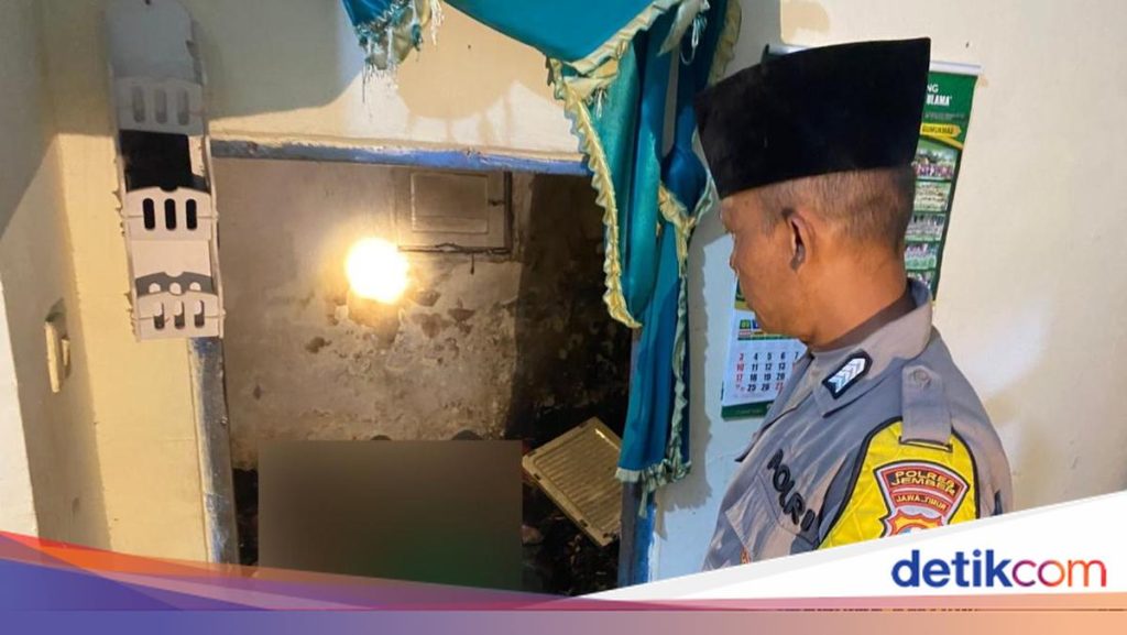 Merokok di Kamar hingga Bikin Kebakaran, Lansia di Jember Tewas Terbakar