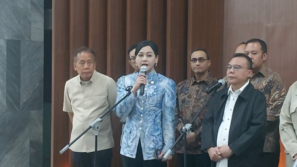 Bos OJK Beri Tugas ke Direksi Baru BEI: Lanjutkan Reformasi Pasar Modal : Okezone Economy