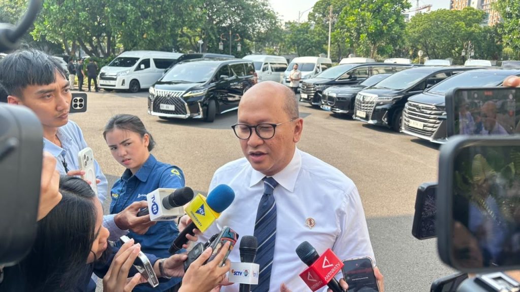 Prabowo Kumpulkan Bos-Bos Bank BUMN, Rosan: Sharing Ekonomi Indonesia : Okezone Economy