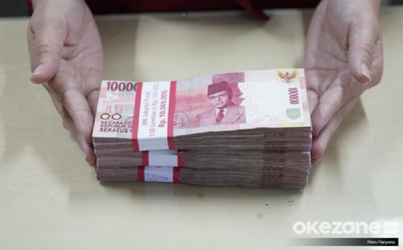 Tekan Defisit APBN, Kemenkeu Bidik Rp12 Triliun dari Lelang 8 Seri Sukuk Negara : Okezone Economy