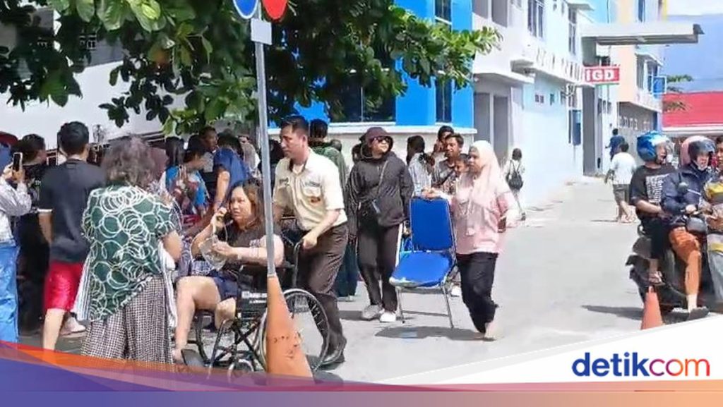 Pasien RS Samaritan Dievakuasi Usai Gempa M 6,7 Guncang Palu