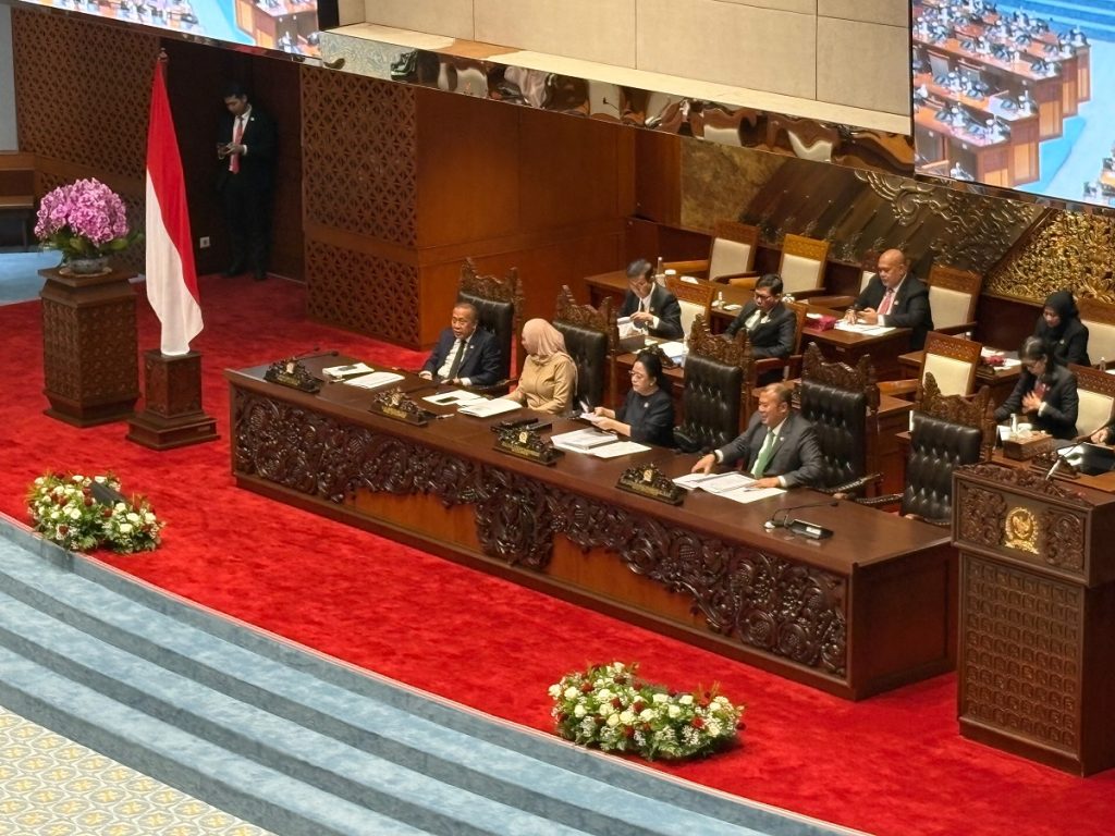 DPR Setujui RUU Pusat Finansial Internasional Masuk Prolegnas 2026 : Okezone Economy