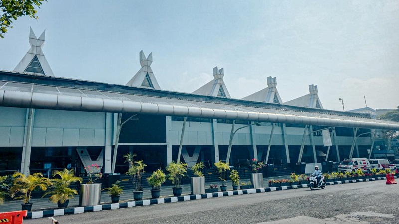 Bandara Husein Sastranegara Bandung Akan Beroperasi Lagi, 6 Maskapai Siap Terbang : Okezone Economy
