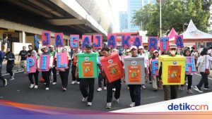 Cerita Warga Jakarta Olah Sampah Jadi Kompos dan Produk Bernilai