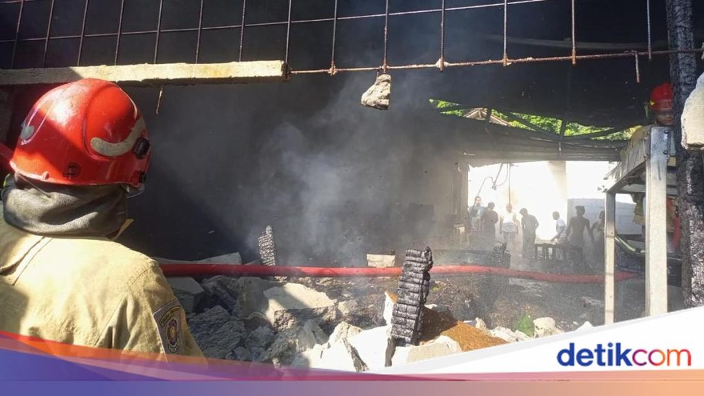 Kandang Ternak di Bogor Kebakaran, Motor Ikut Hangus Terbakar