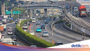 Contraflow Diberlakukan di Tol Halim hingga Senayan Senin Pagi