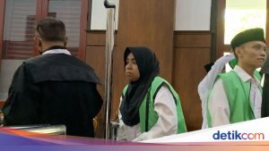 Murnita Sempat Ngeles Saat Kepergok Robohkan Rumah Dinas Pakai Ekskavator
