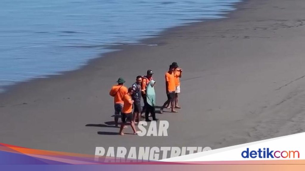 Heboh Wanita Ceburkan Diri ke Tengah Laut Parangtritis