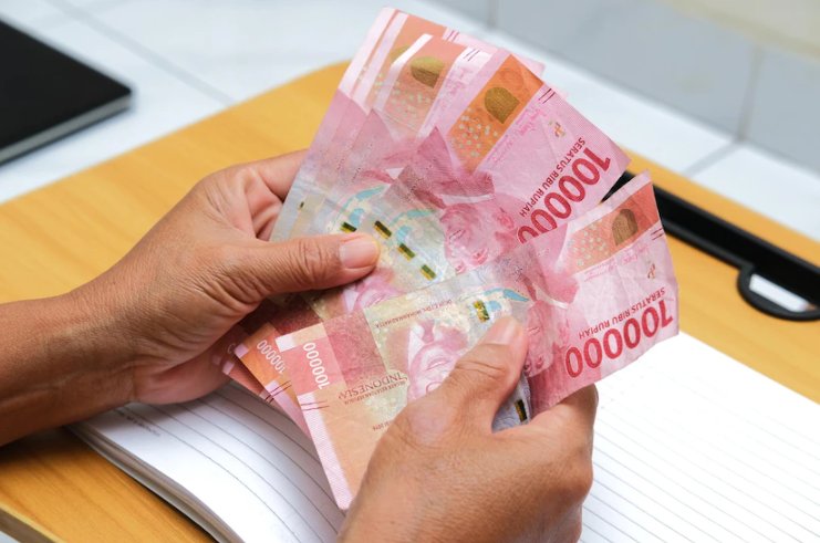 3 Fakta Utang Pinjol Warga RI Tembus Rp103,7 Triliun : Okezone Economy